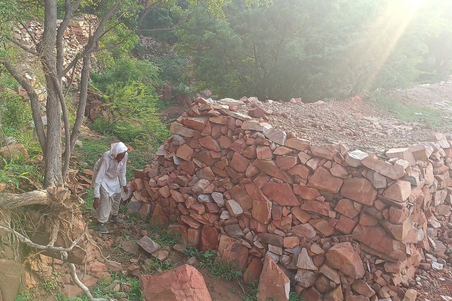 kalluram built pond mountain of aravalli hills