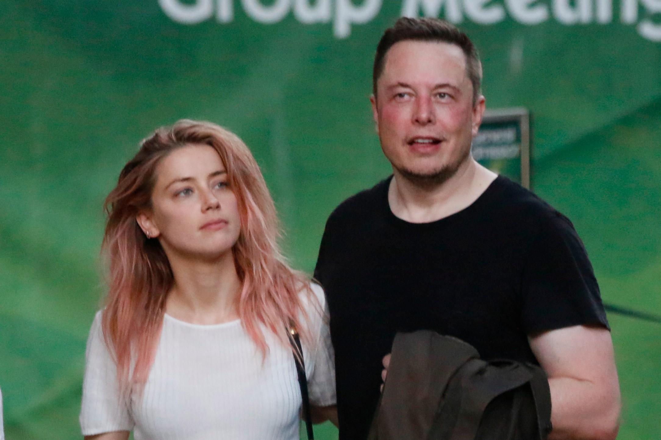 Elon Musk had an affair with Google co-founder  wife?