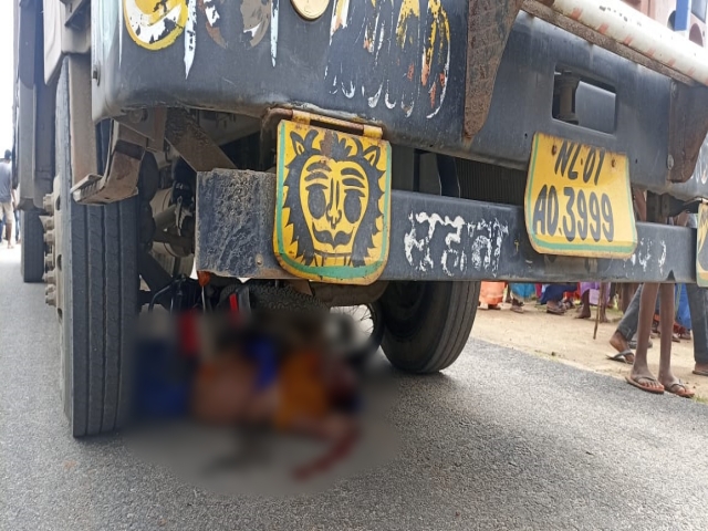 Road accident in Gumla woman died after hit by truck