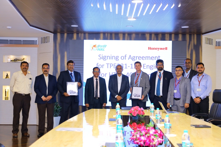 HAL Signs with Honeywell for HTT 40 Engines  HAL Signs Contract Worth Over 100 Million dollar with Honeywell  Hindustan Trainer Aircraft  hindustan aeronautics limited locations  Bengaluru HAL news  HTT 40 ಇಂಜಿನ್‌ಗಳಿಗಾಗಿ HAL ಸಹಿ  ಹಿಂದೂಸ್ತಾನ್ ಟ್ರೈನರ್ ಏರ್‌ಕ್ರಾಫ್ಟ್  ಹನಿವೆಲ್‌ನೊಂದಿಗೆ 100 ಮಿಲಿಯನ್‌ ಡಾಲರ್​ಗೂ ಹೆಚ್ಚು ಮೌಲ್ಯದ ಒಪ್ಪಂದಕ್ಕೆ HAL ಸಹಿ  ಬೆಂಗಳೂರು ಹೆಚ್​ಎಎಲ್​ ಸುದ್ದಿ