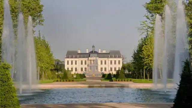 Saudi prince stays in 'world's most expensive home' during Paris trip