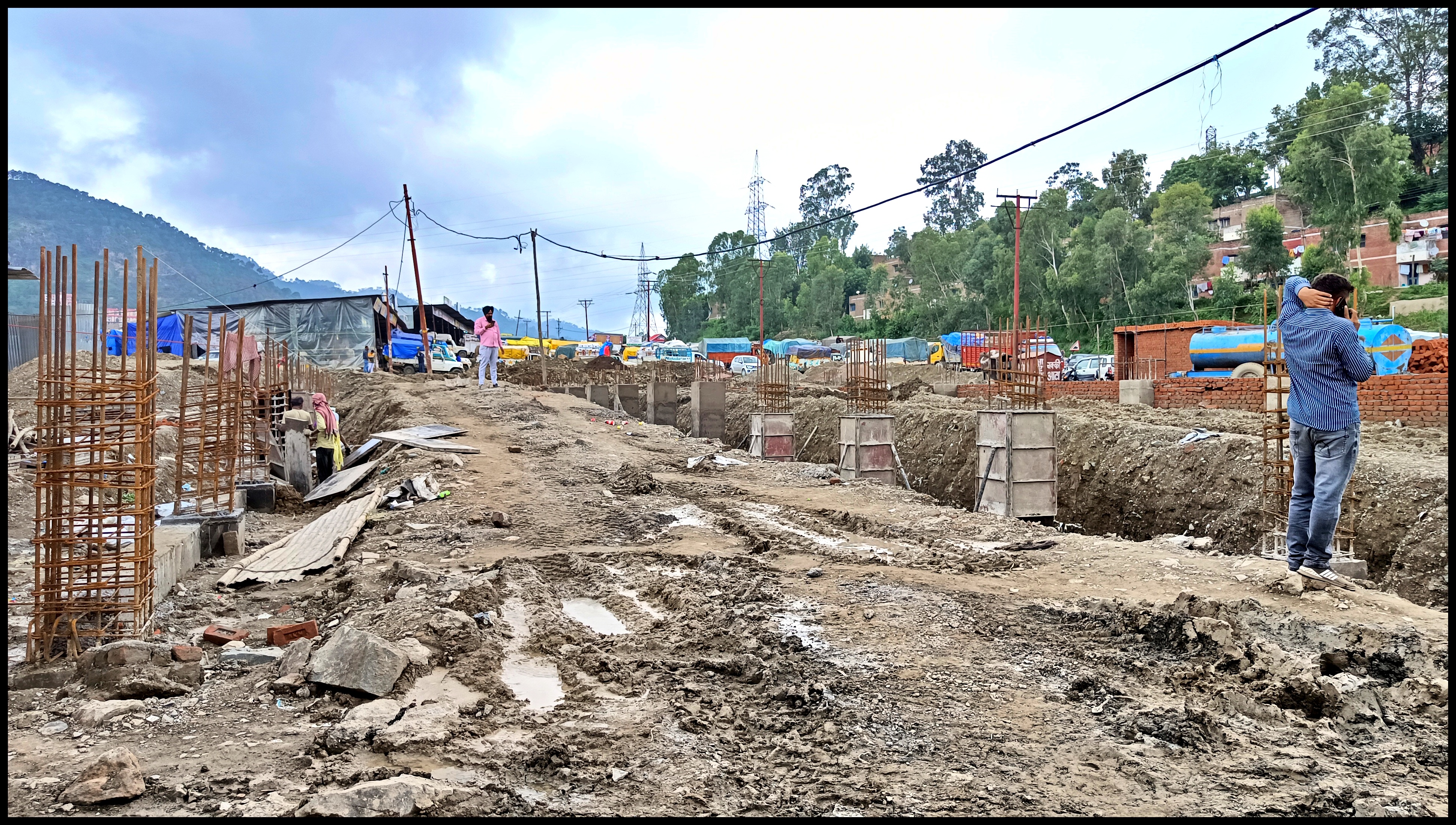 shed construction work in Solan Apple Market