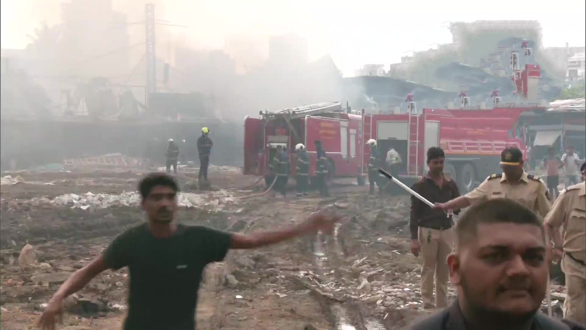 Massive fire breaks out on film sets in Andheri