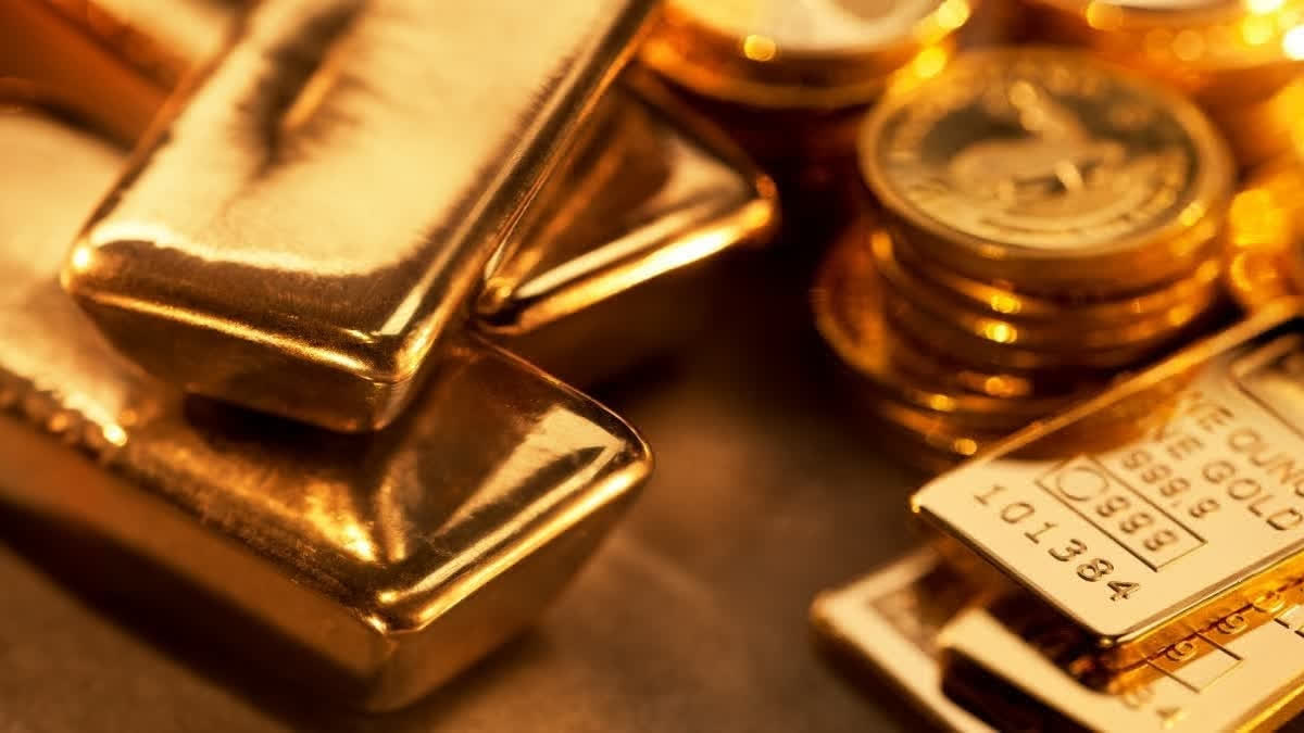 Gold Rallies Rs 500 To Rs 81,300 Per 10 Gm; Silver Soars Rs 2,300