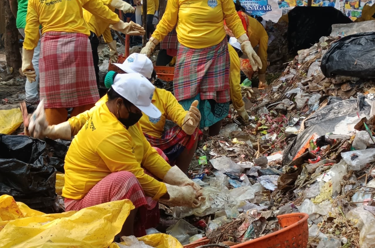 waste recycling in Gangasagar