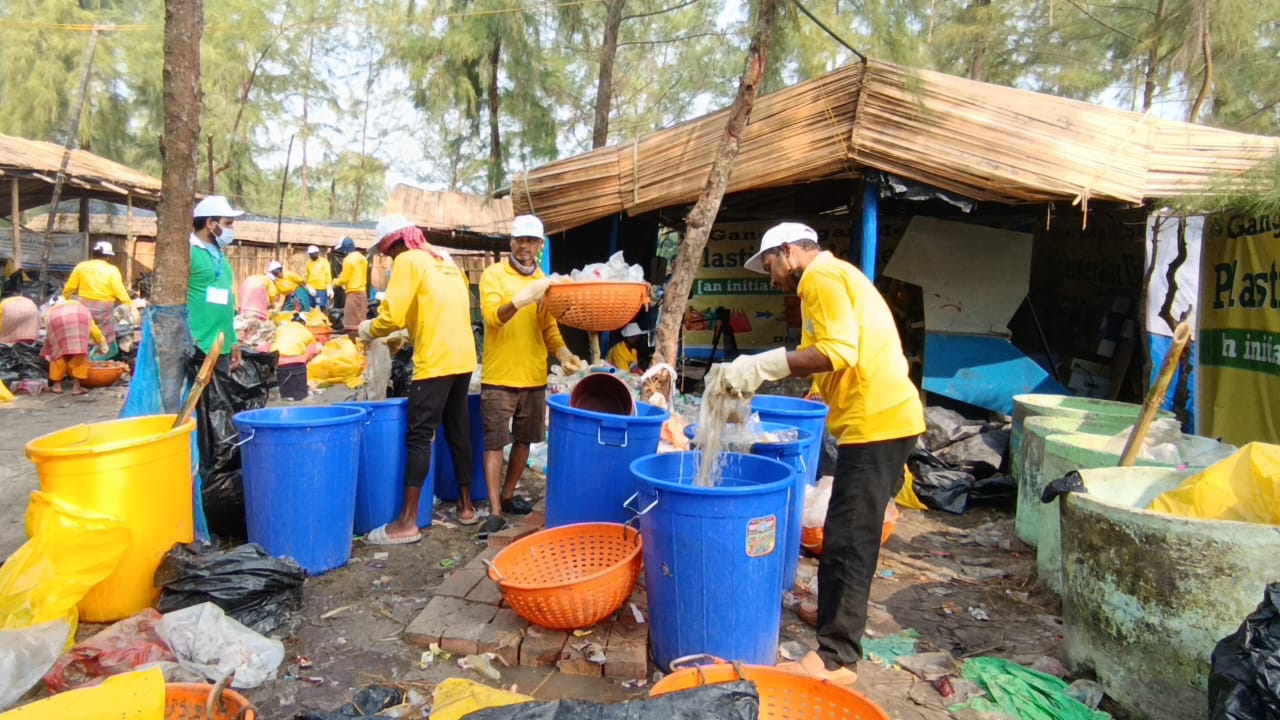 waste recycling in Gangasagar