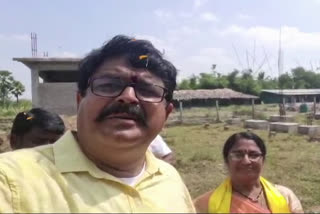 TDP Leader Venigandla Ramu Taking Selfie Challenge