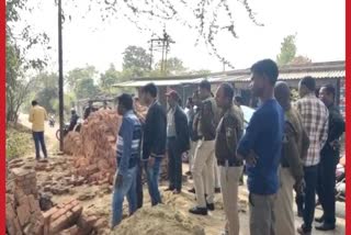 Tehsildar removed illegal construction