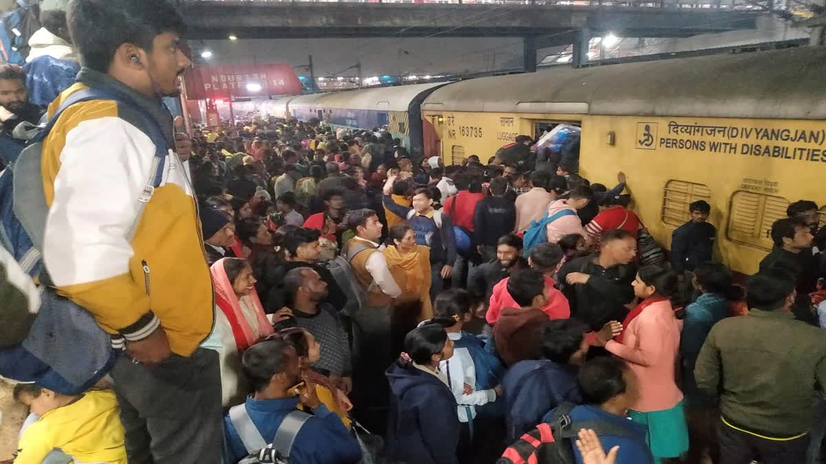 STAMPEDE AT NEW DELHI STATION