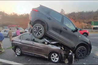 car-accident-on-bengaluru-mysuru-expressway