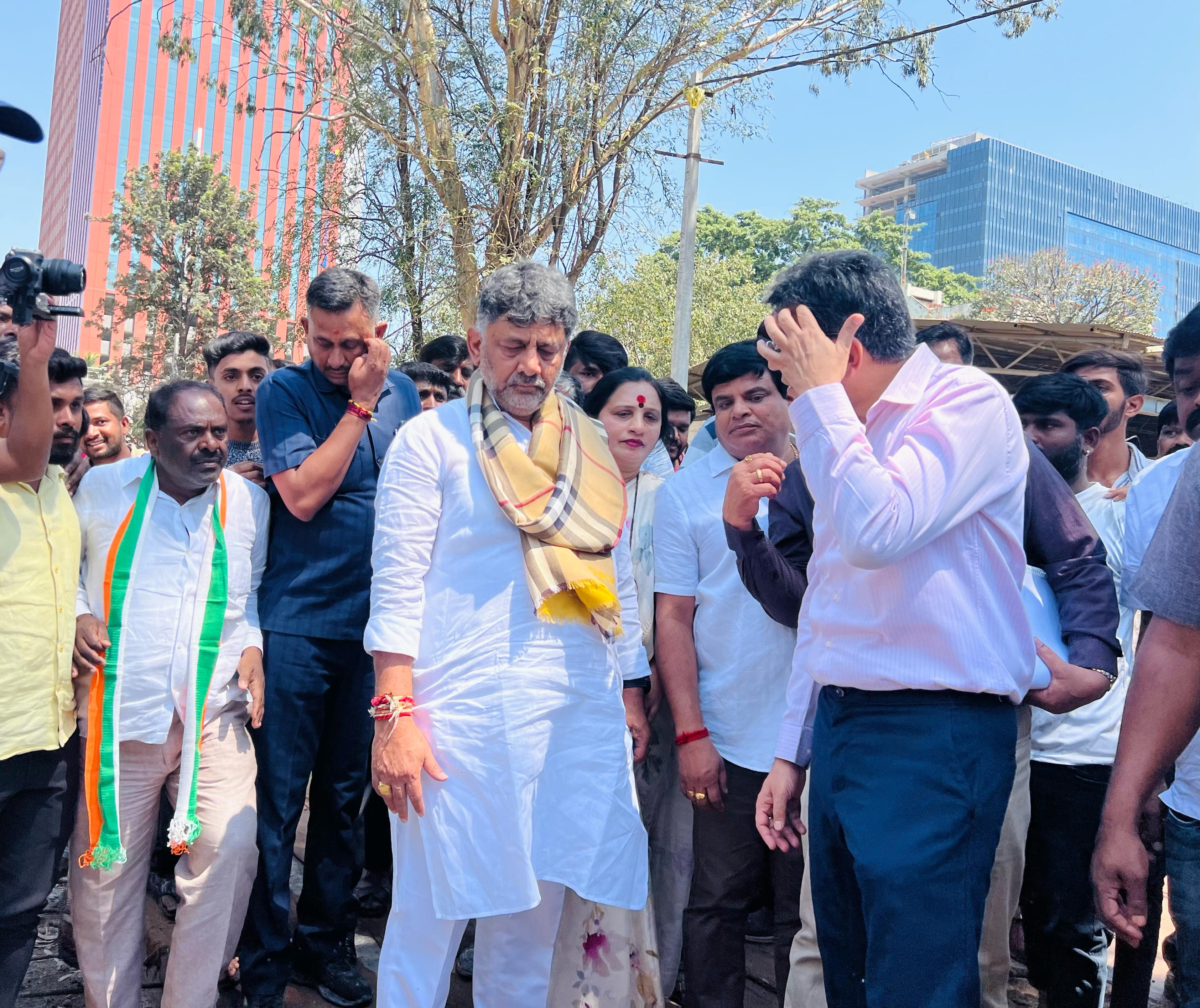 dcm-shivakumar-reaction-on-white-topping-on-road-in-bengaluru