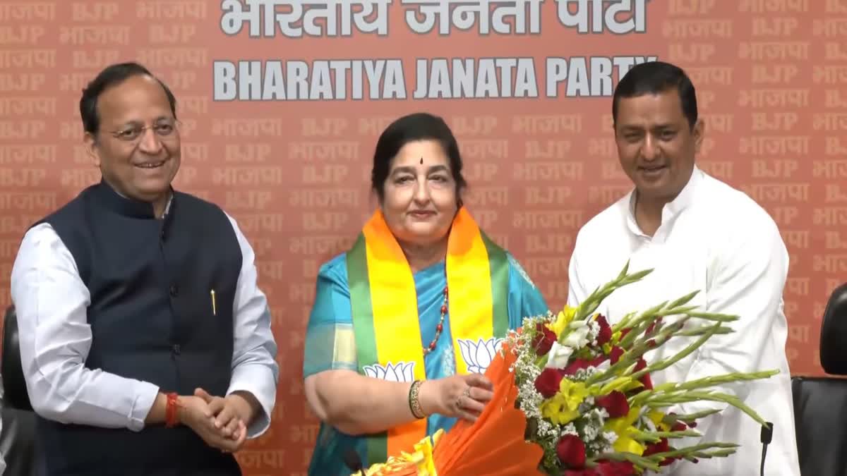 Anuradha Paudwal Join Bjp: लोकसभा निवडणुकीच्या तोंडावर प्रसिद्ध गायिका अनुराधा पौडवाल यांचा भाजपामध्ये प्रवेश