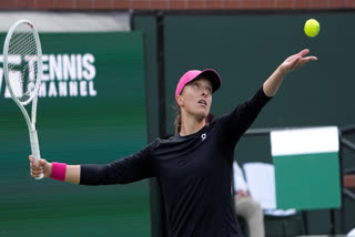 Polish tennis professional Iga Swiatek stormed into the finals after securing an dominating victory over Ukrainian Marta Kostyuk by  6-2, 6-1 in the semi-final clash in the BNP Paribas Open at Indian Wells in California in United States on Saturday.