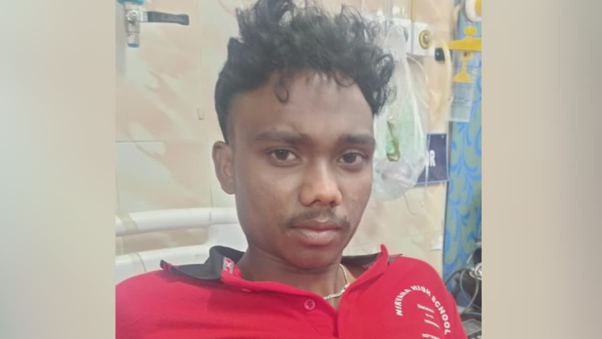 17 YEAR OLD BOY WAS INJURED  മുതലയുടെ ആക്രമണത്തിൽ പരിക്ക്  CROCODILE ATTACK  തൃശൂർ