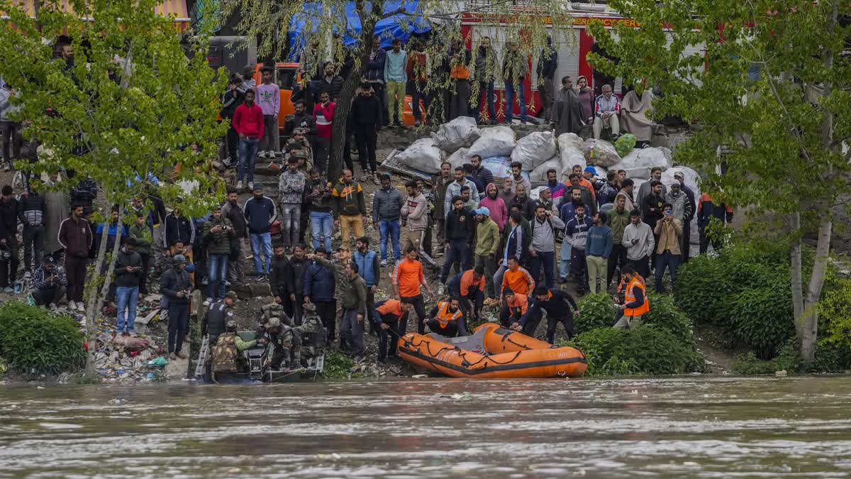 Six Dead, Three Missing as Passenger Boat Capsizes in River Jhelum in Srinagar