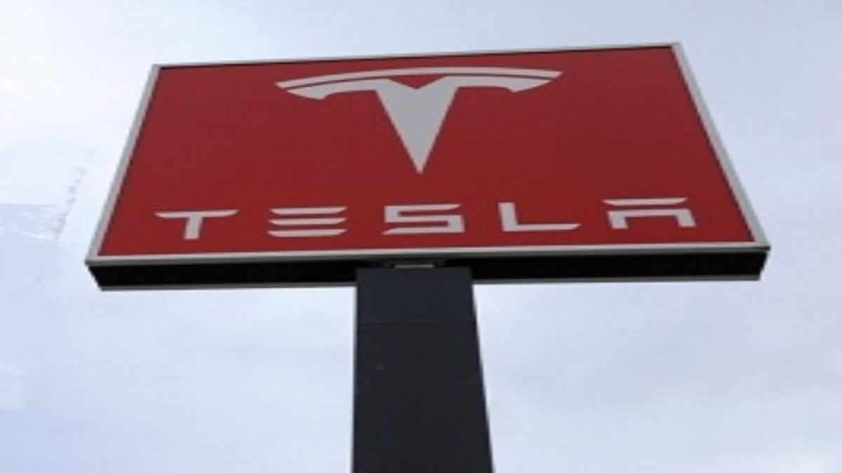 Musk's Tesla