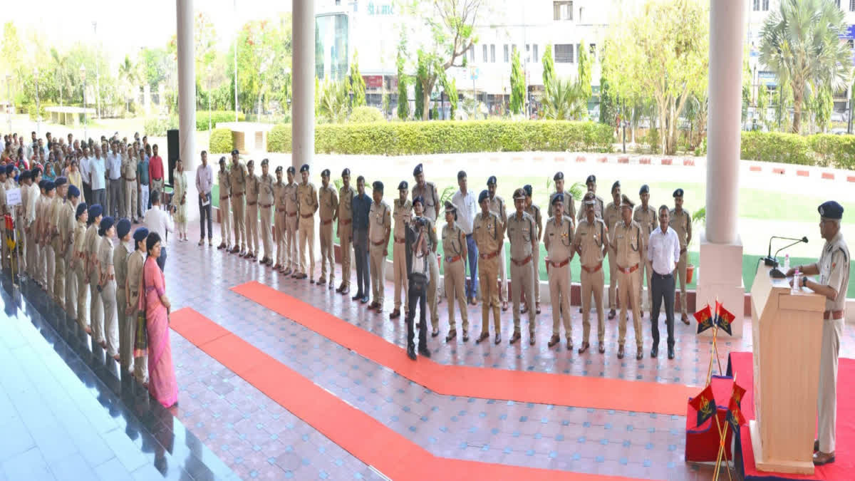 Tribute paid to martyrs on the foundation day of Rajasthan Police in jaipur