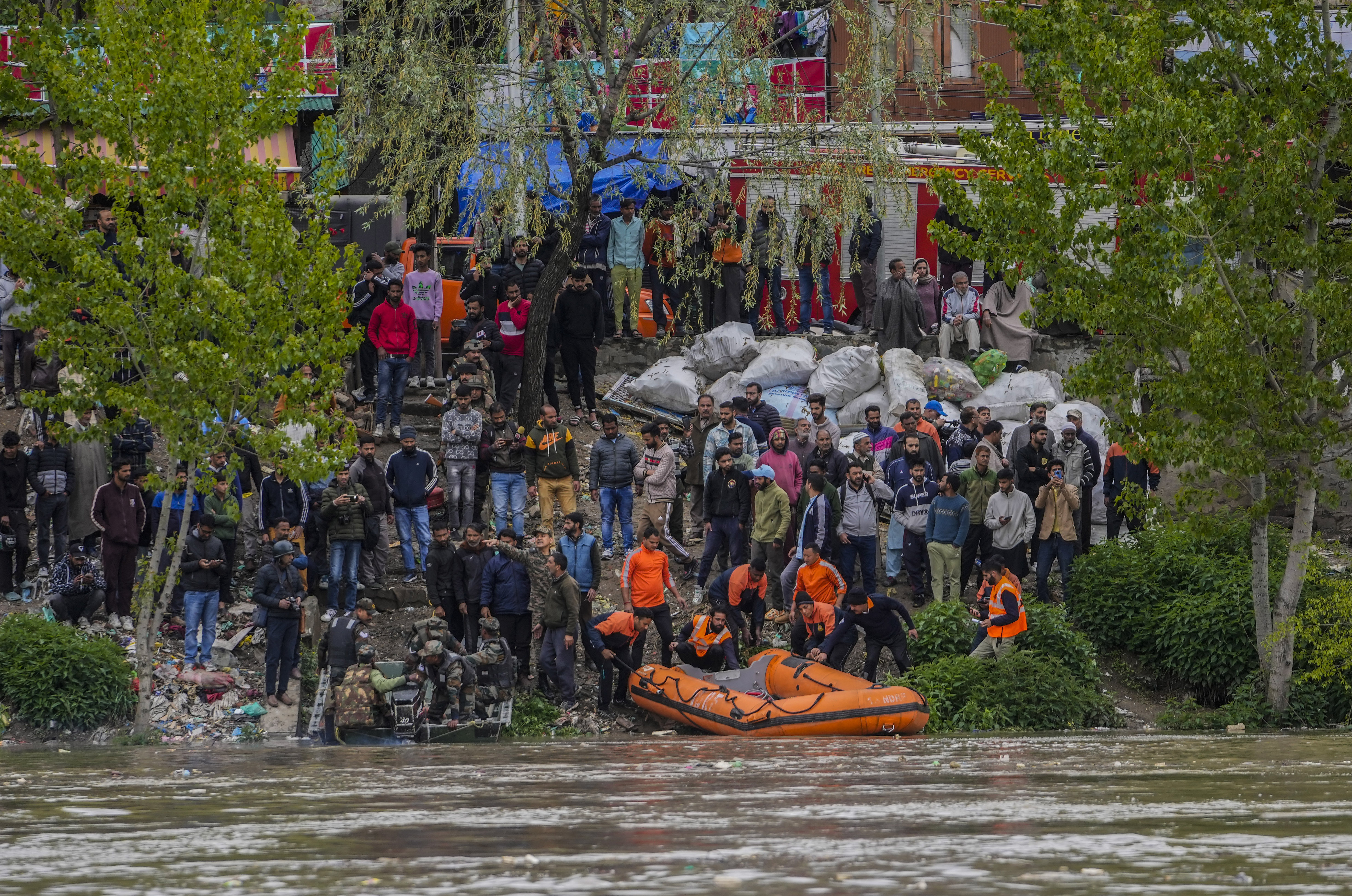 Six Dead, Three Missing as Passenger Boat Capsizes in River Jhelum in Srinagar