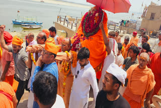 senior-mahamandaleshwar-swami-ramchandra-giri-of-niranjani-akhara-passed-away-at-age-of-104-in-varanasi-had-given-up-food-for-3-years