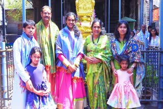 Pv_Sindhu_at_Sri_kalahasti_Temple