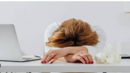 long period of stress Burnout cab negatively affects your wellbeing