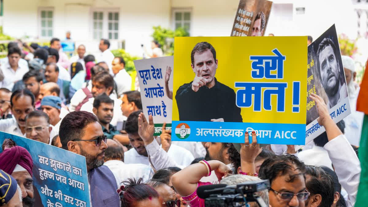 Congress workers gathered outside the AICC headquarters to protest against the ED action on senior party leaders in connection with the National Herald case.