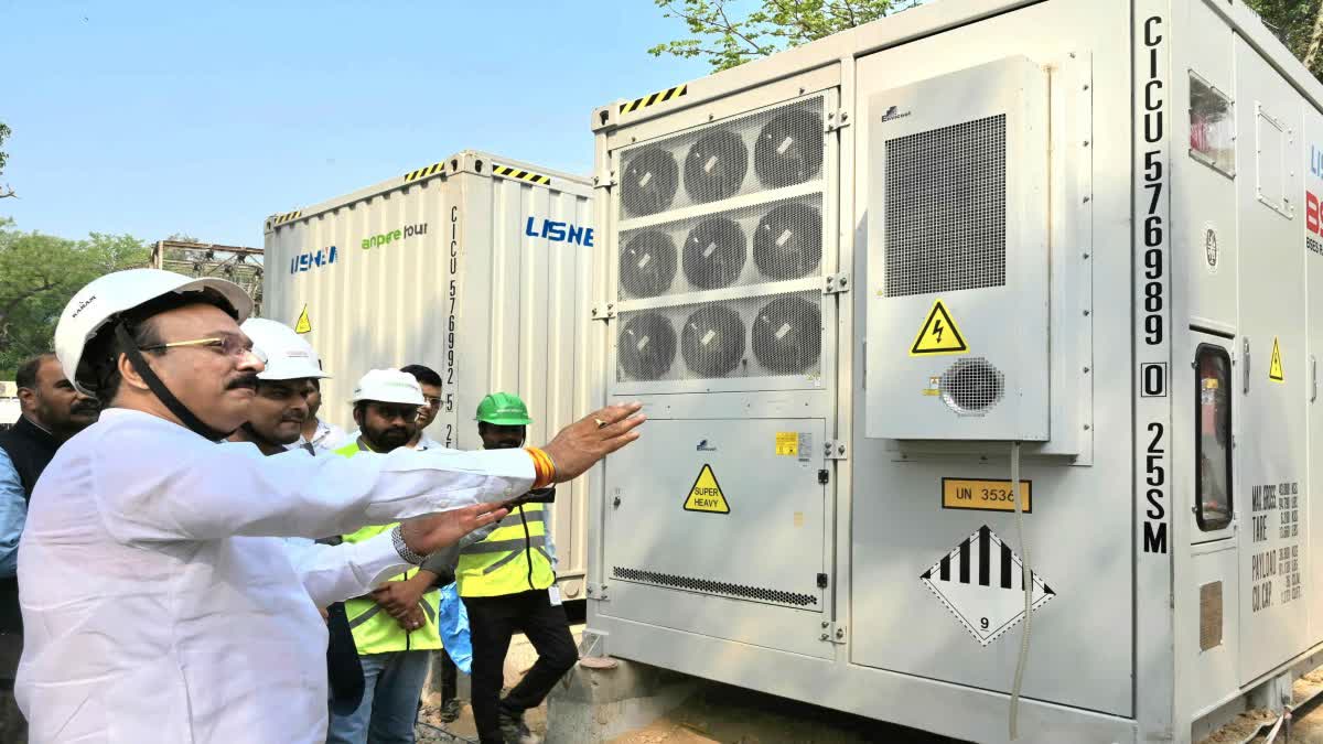 ELECTRICITY IN DELHI
