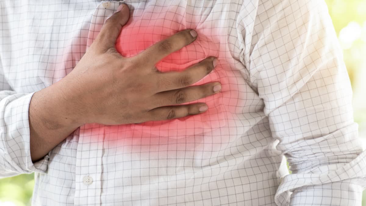 INDORE LABORER DIES HEART ATTACK