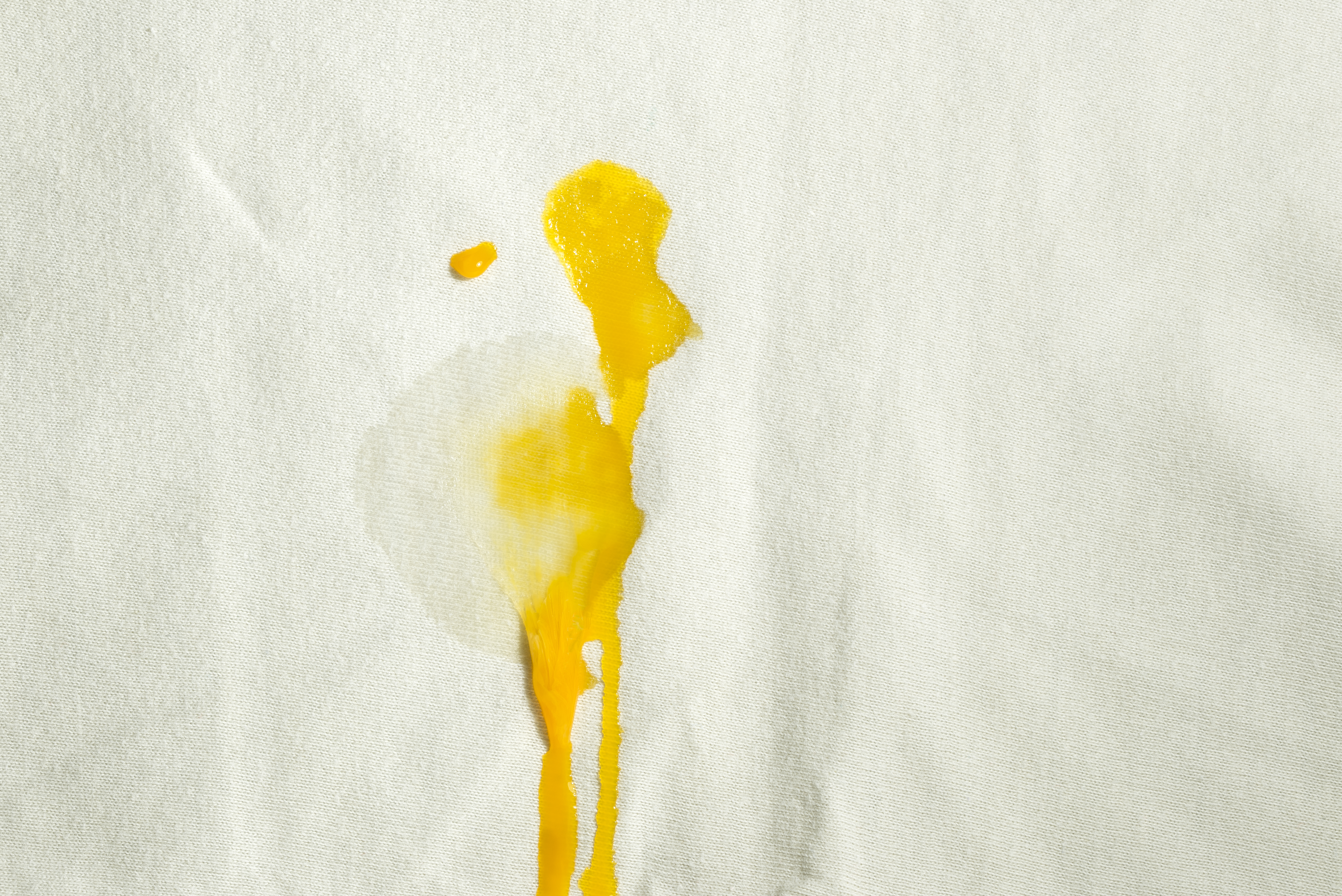 This natural trick will remove stubborn stains without damaging the clothes, try it