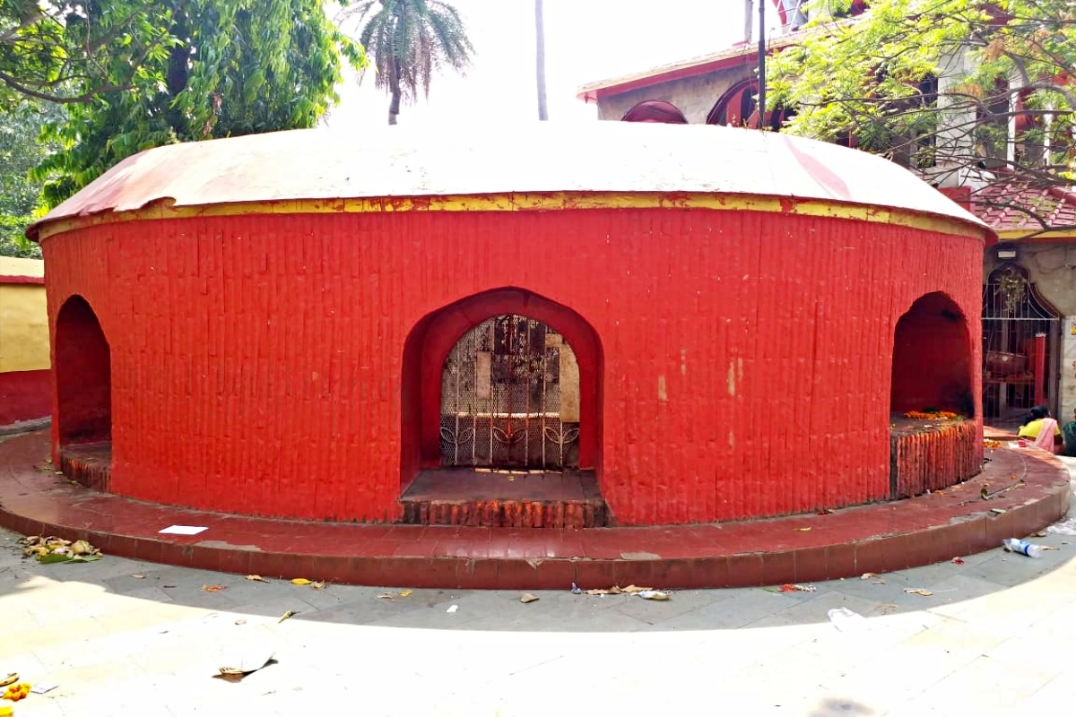 A well at the Kumrar archaeological site in Patna
