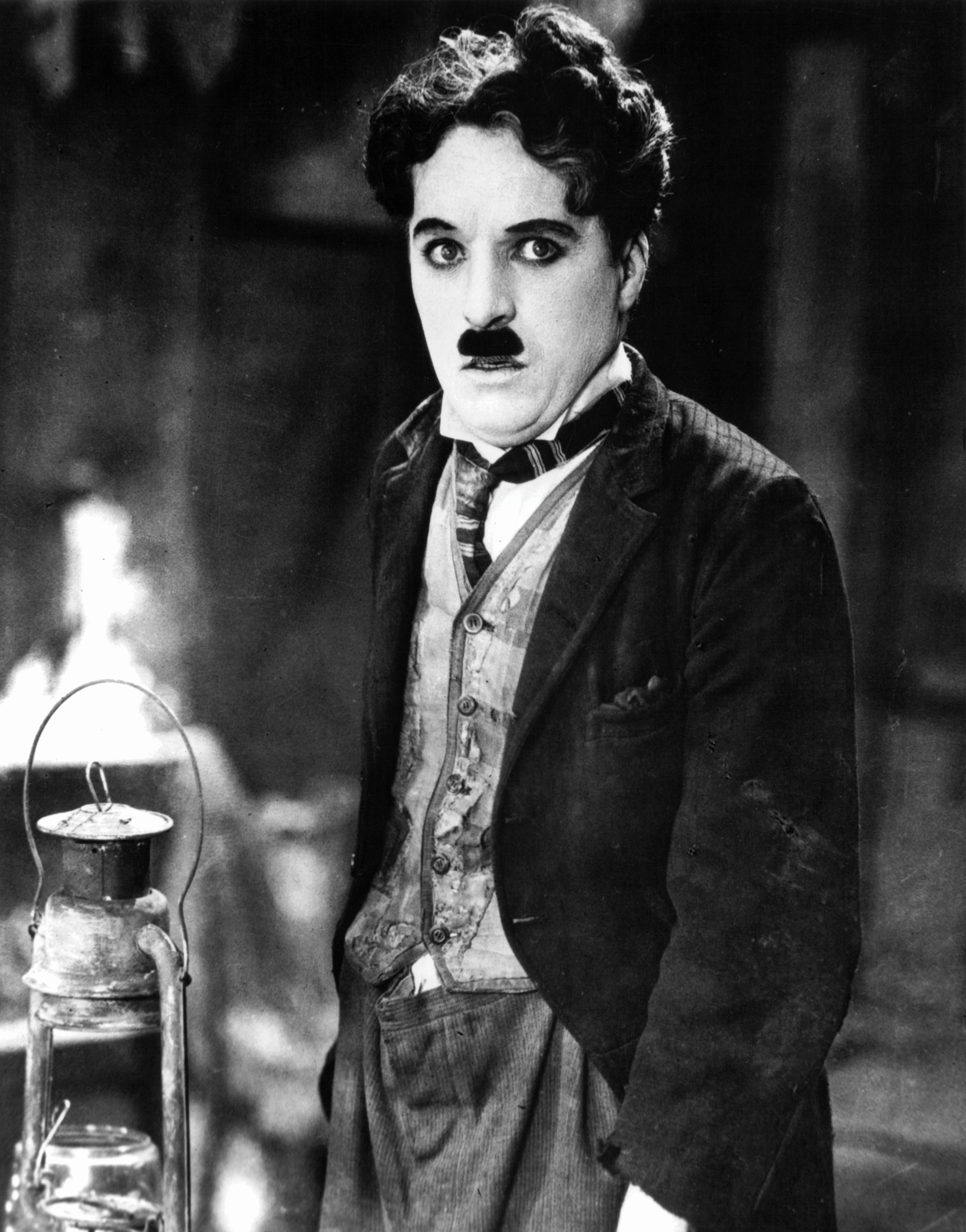 CHARLIE CHAPLIN BIRTH ANNIVERSARY ചാര്ളി ചാപ്ലിന് 136ാം പിറന്നാൾ COMEDIAN ACTOR CHARLIE CHAPLIN CHARLIE CHAPLIN BIRTHDAY