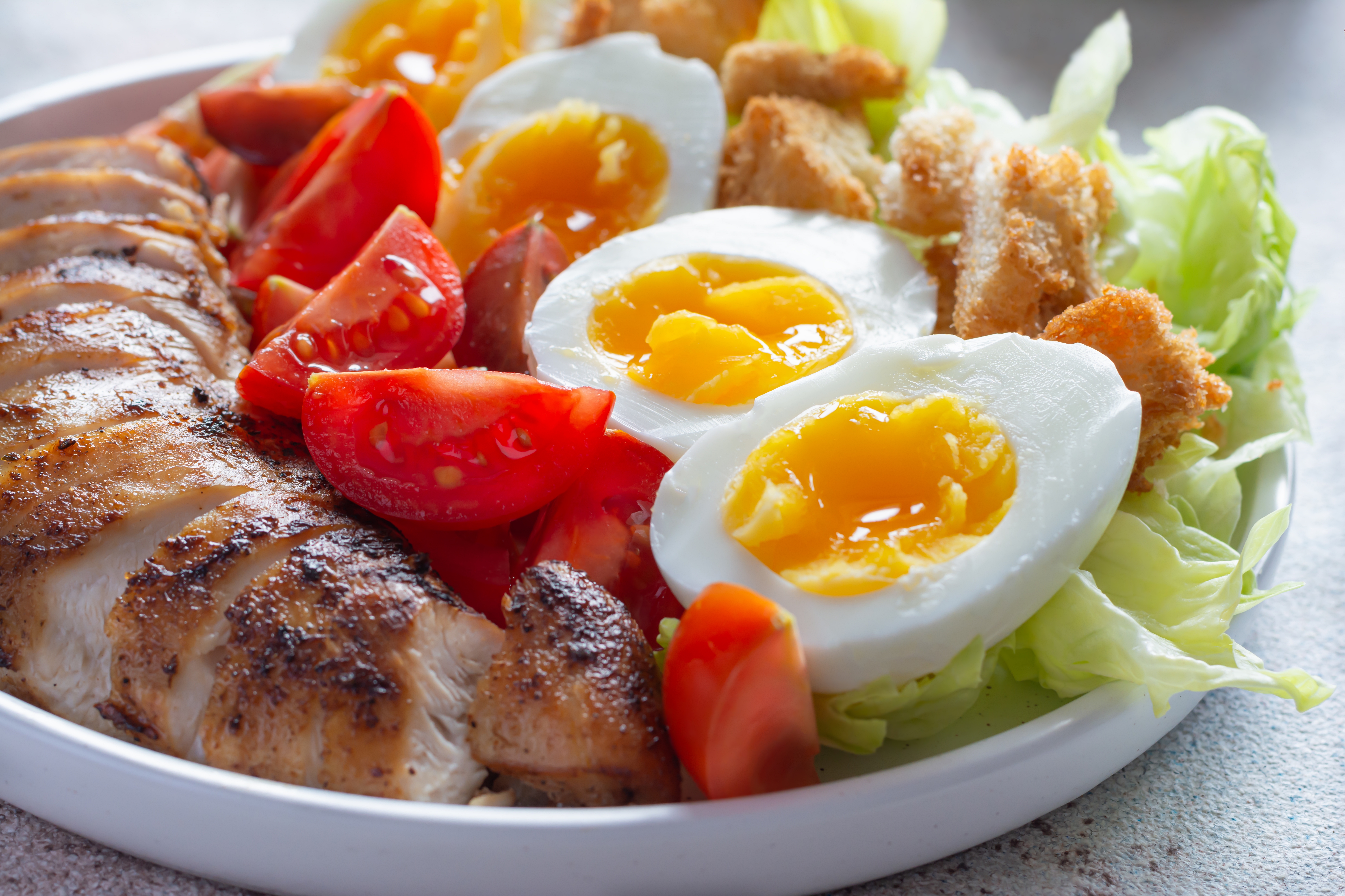 HOW MUCH PROTIN IN 2 EGGS HOW MANY EGGS A DAY HOW MUCH PROTEIN NEEDED FOR ADULT PROTEIN INTAKE
