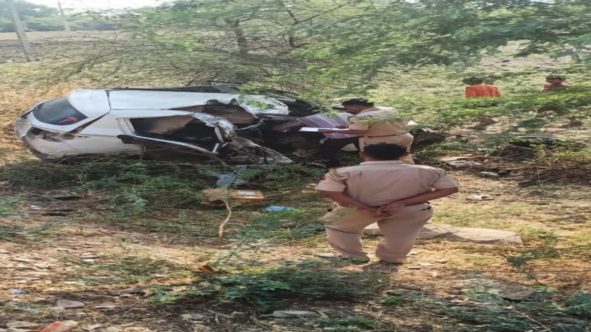 Car overturned after accident in Bundi district