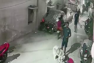 A Man Attacked a Couple In Hyderabad