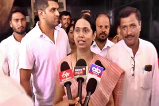 minister-lakshmi-hebbalkar