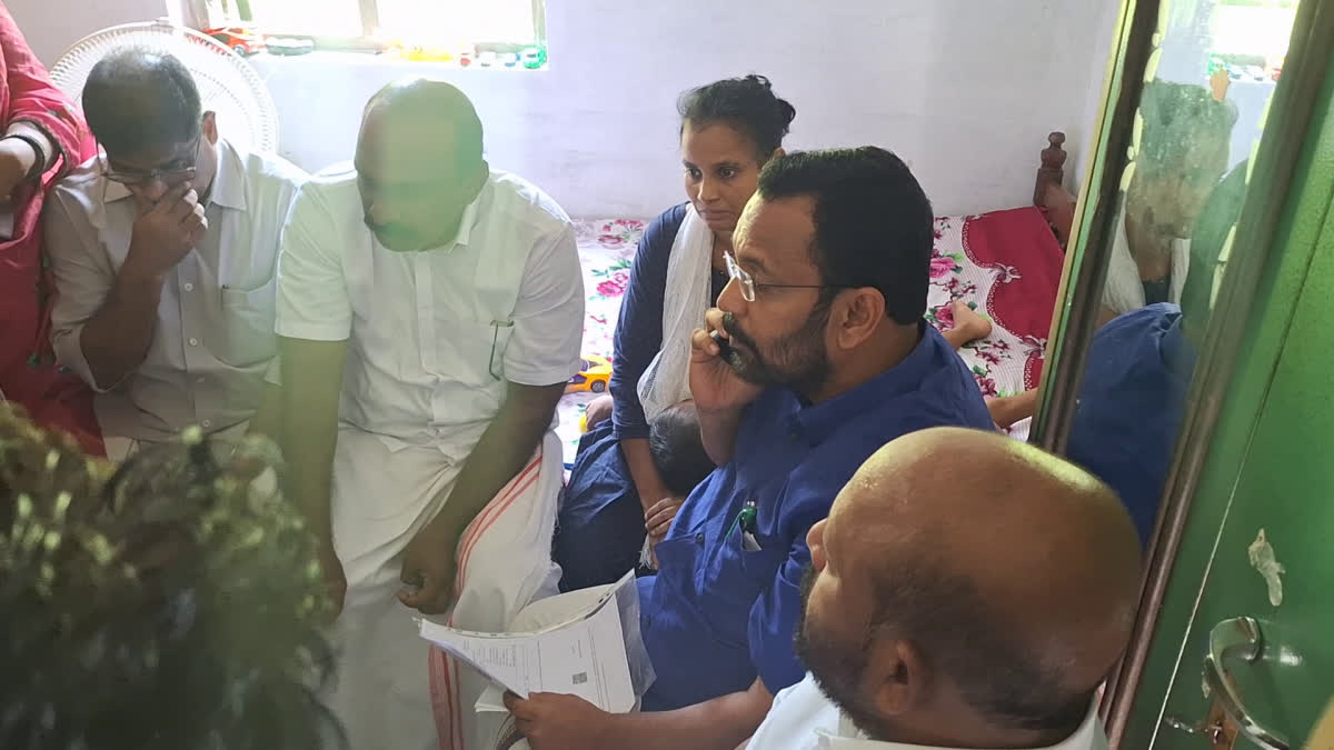 MINISTER K RAJAN  VISITED KUWAIT FIRE ACCIDENT VICTIM  K RAJAN ON KUWAIT FIRE ACCIDENT  കുവൈറ്റ്‌ അപകടം മന്ത്രി കെ രാജൻ