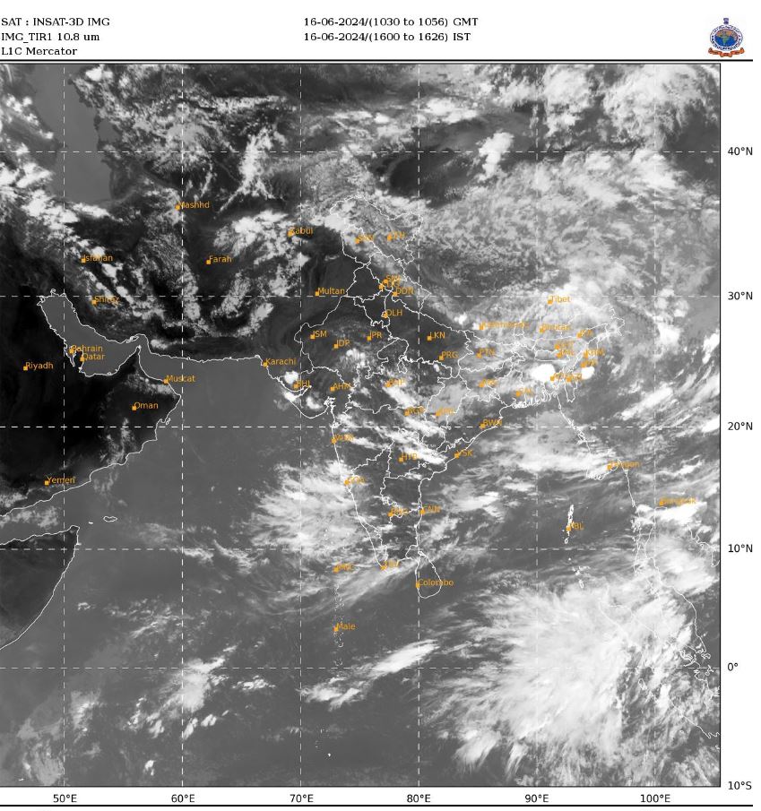 Monsoon has reached Gujarat know when will it knock in Haryana NCR Punjab imd monsoon tracker rainfall prediction weather update heatwave Rain Forecast Aaj ka Mausam Barish kab Hogi Monsoon kab se shuru hoga