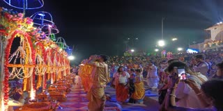 devotees-participated-in-ganga-maha-aarti-in-sahibganj