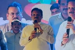 DEPUTY CM RAJENDRA SHUKLA SANG SONG