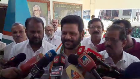 V K SREEKANDAN MP  തൃശൂർ ഡിസിസി പ്രസിഡണ്ട്  വി കെ ശ്രീകണ്‌ഠൻ എംപി  V K SREEKANDAN IN THRISSUR DCC