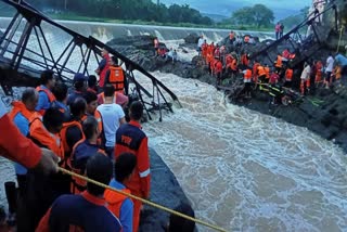 PUNE BRIDGE COLLAPSE