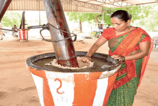 turning-bullocks-into-business-meet-jyoti-the-woman-powering-a-30-lakh-organic-oil-venture-in-nalgonda