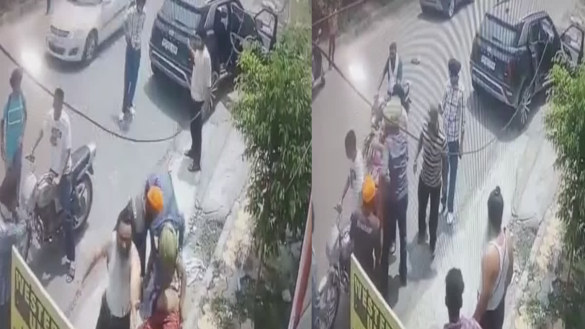 A high-speed Karetta car hit a woman walking hard, the incident was caught on CCTV In tarn taran