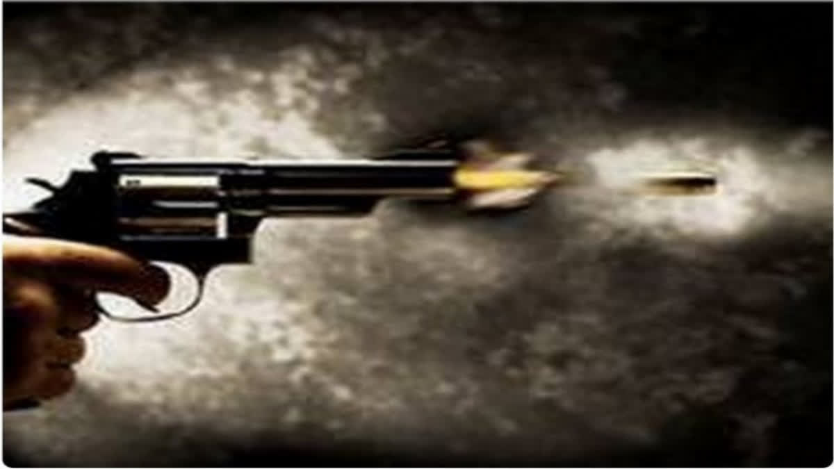 History-sheeter shot dead near police station in UP's Bareilly