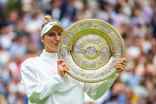 Wimbledon 2023  Marketa Vondrousova  Marketa Vondrousova First Grandslam  Wimbledon 2023 Marketa Vondrousova  Wimbledon Marketa Vondrousova  Ons Jabeur  വിംബിള്‍ഡണ്‍  വിംബിള്‍ഡണ്‍ വനിത സിംഗിള്‍സ് ചാമ്പ്യന്‍  മര്‍ക്കേറ്റ വോണ്‍ഡ്രോസോവ  വോണ്‍ഡ്രോസോവ