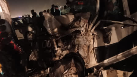 Horrific road accident in Patna's flood, 6 killed in collision between Scorpio and truck, many injured