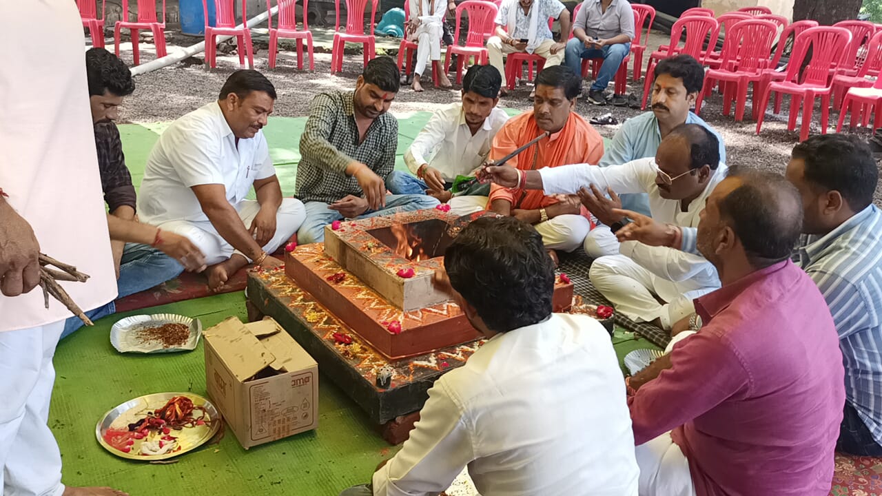 Ashoknagar havan Lord Varundev