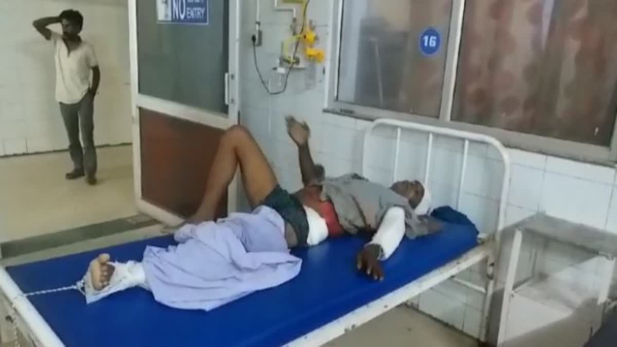 man fell on railway track while boarding in running train