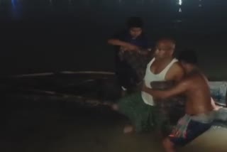 boat capsizes in kathajodi river