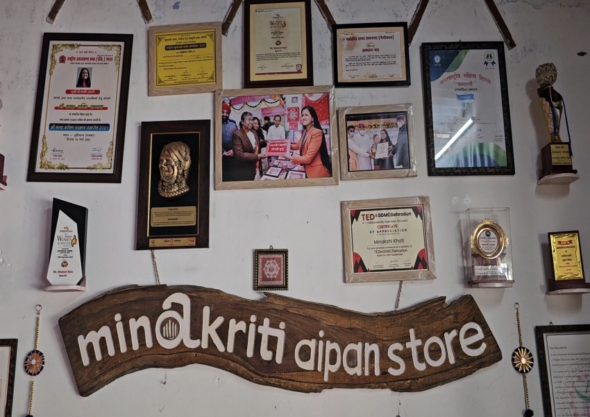 minakshi Khati is busy preserving the art of Aipan